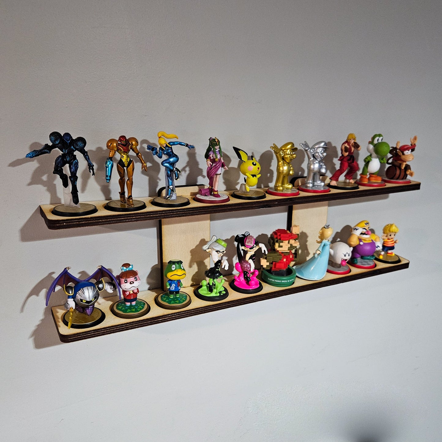 Amiibo Stand - 20 Wall Shelf